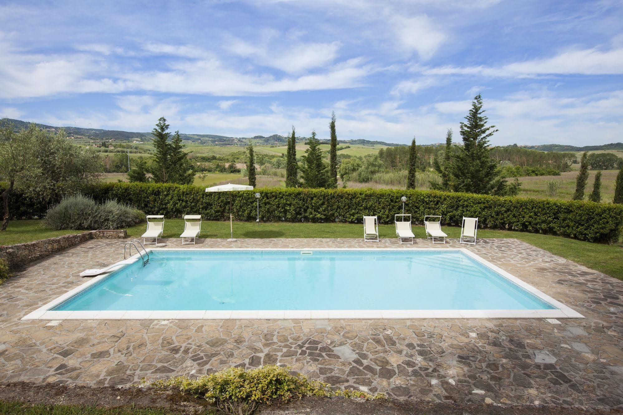Badia Di Morrona Hotel Soianella Exterior photo